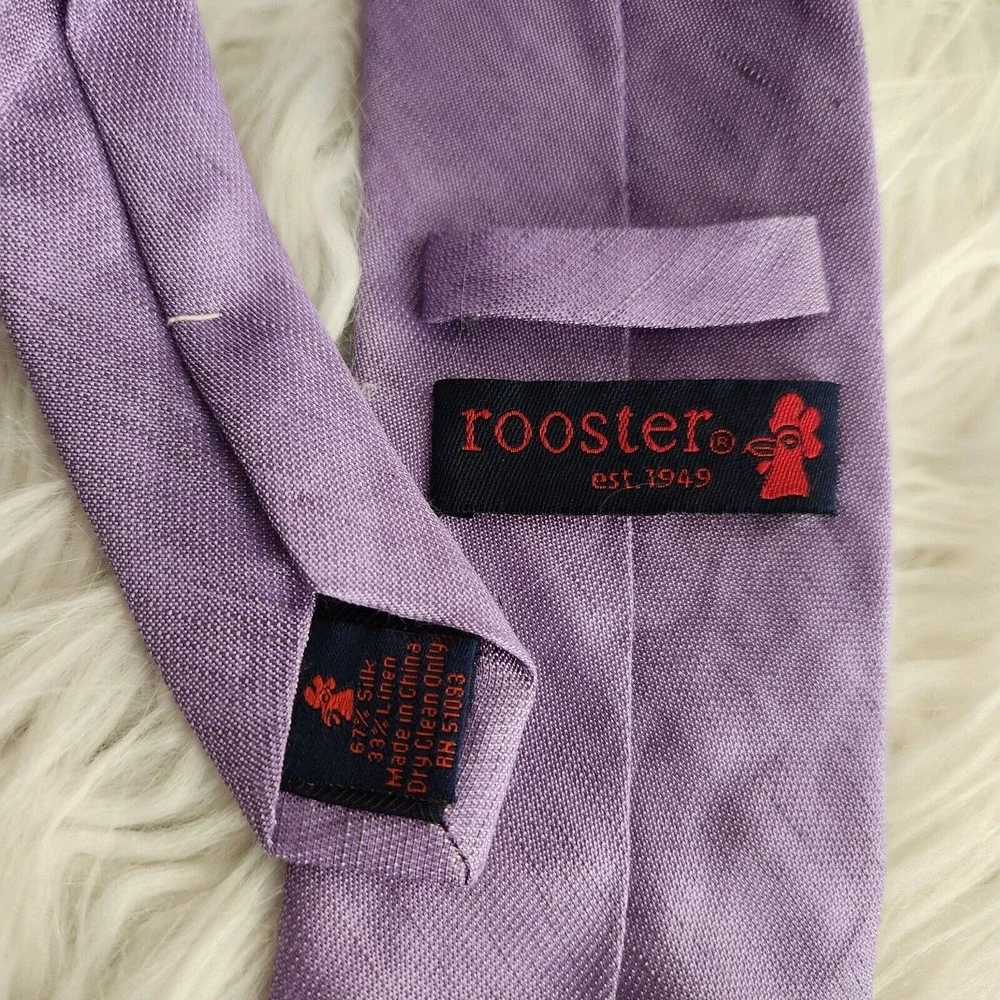 Lot of 2  Men's Neck Tie - Rooster Jos A Bank Apple Print Purple‎